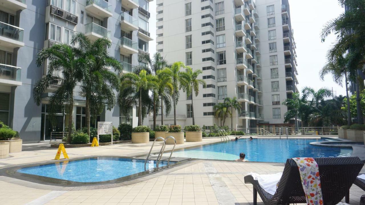 Palm Tree Condos Across Naia3 By Beth Manila Bagian luar foto