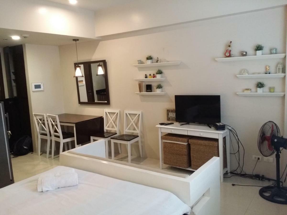 Palm Tree Condos Across Naia3 By Beth Manila Bagian luar foto